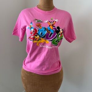 2009 Walt Disney T-Shirt in Pink